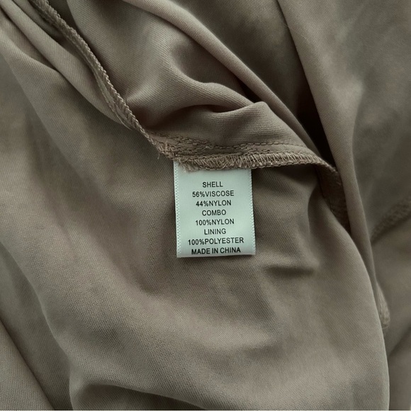 NWT Adrianna Papell Womens Taupe Long lace gown S Evening Dress size 18W - Picture 4 of 10